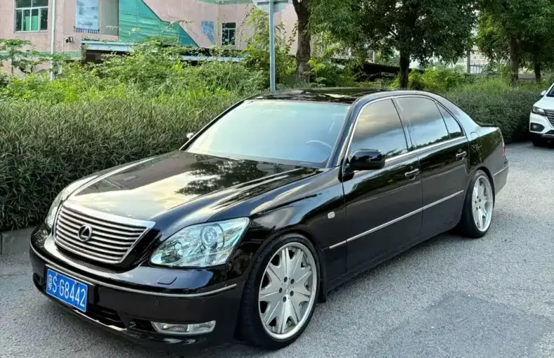 Lexus LS 2004 из Китая