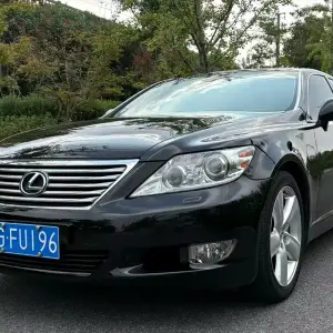 Lexus LS 2011 из Китая