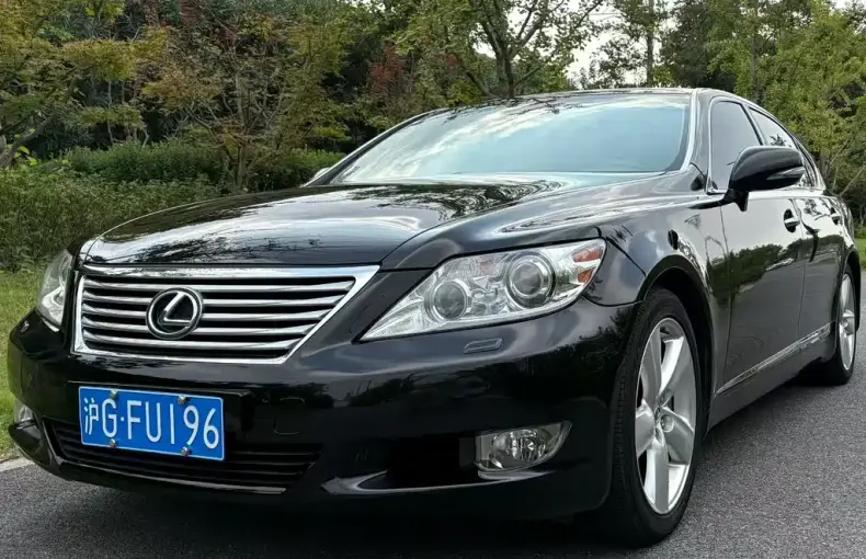 Lexus LS 2011 из Китая