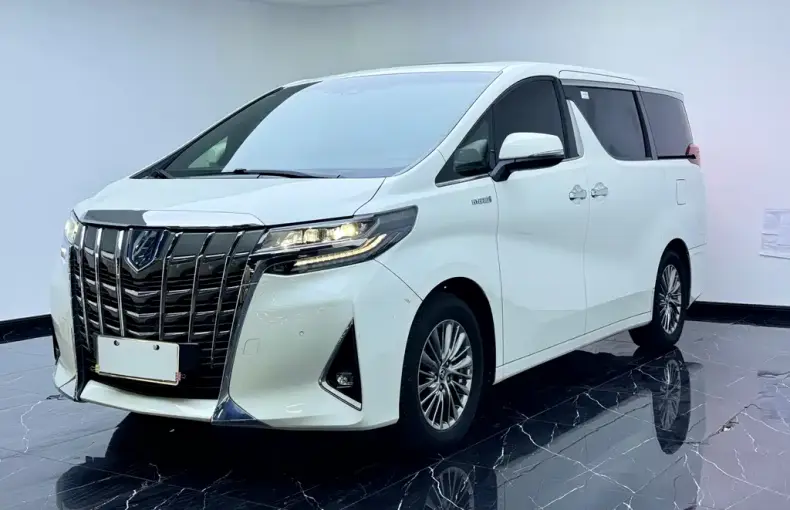 Toyota Alphard 2021 из Китая