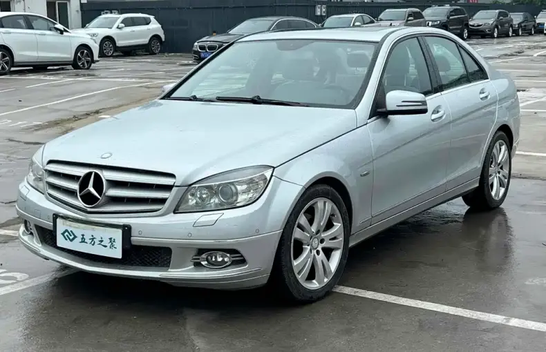 Mercedes-Benz C-Class 2010 из Китая
