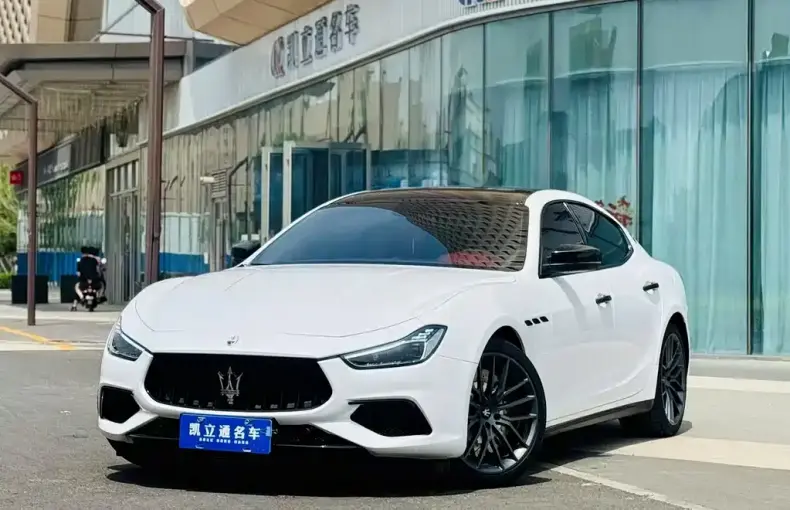 Maserati Ghibli 2017 из Китая