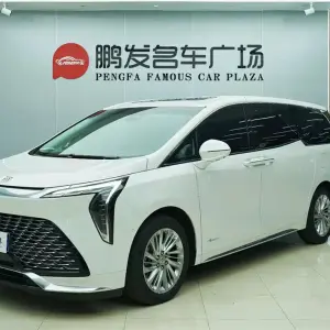 Buick Century 2023 237 л.с. из Китая
