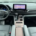 Toyota Granvia 2025 из Китая