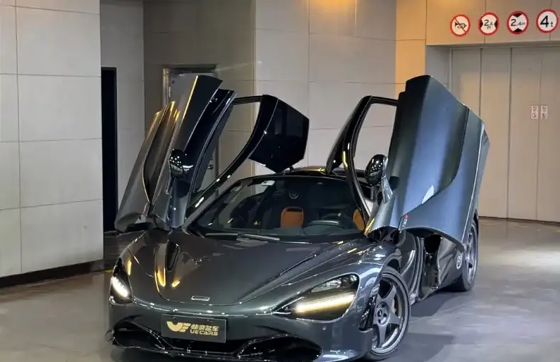 McLaren 720S 2020 из Китая
