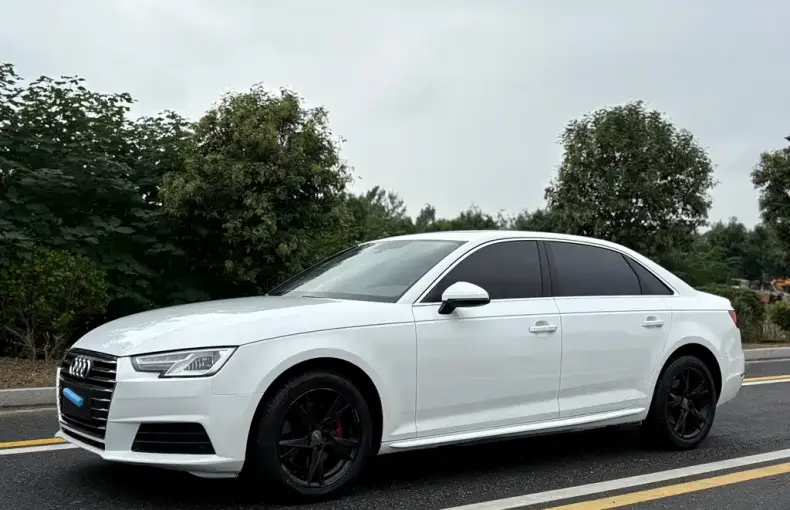 Audi A4L 2017 из Китая