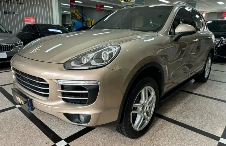 Porsche Cayenne 2015 из Китая