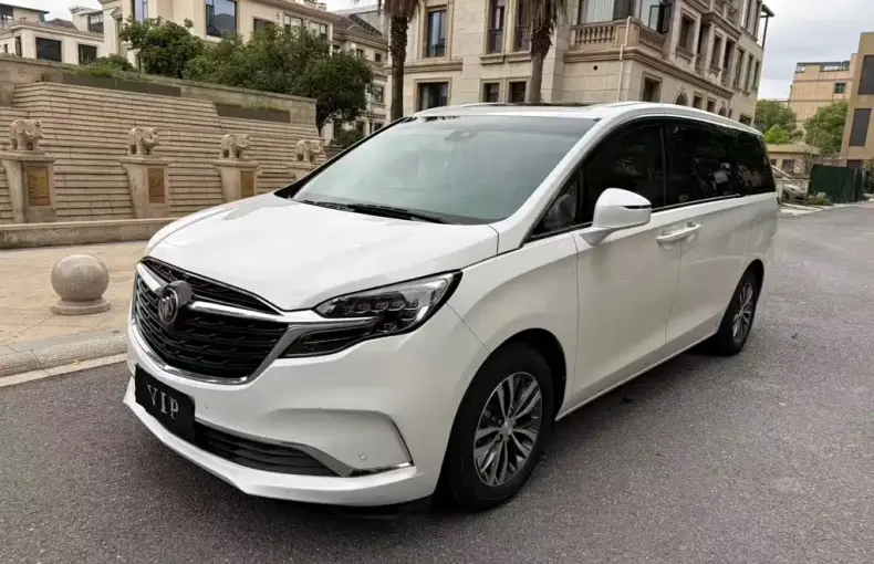 Buick GL8 2022 из Китая