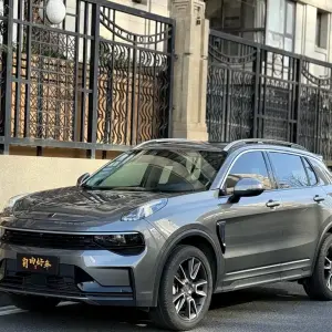 Lynk & Co 01 2021 из Китая