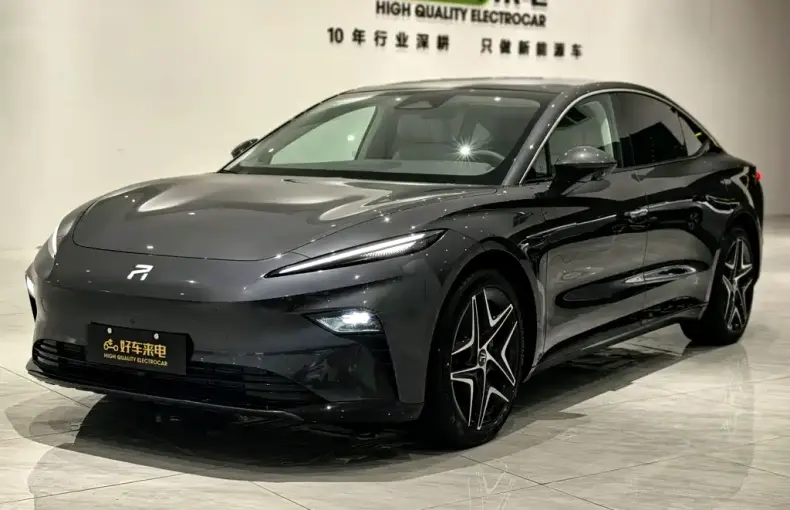 Roewe Feifan F7 из Китая