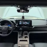 Toyota Granvia 2024 из Китая