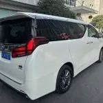 Toyota Alphard 2023 из Китая
