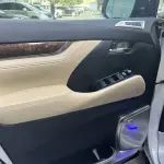 Toyota Alphard 2023 из Китая