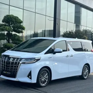 Toyota Alphard 2020 из Китая