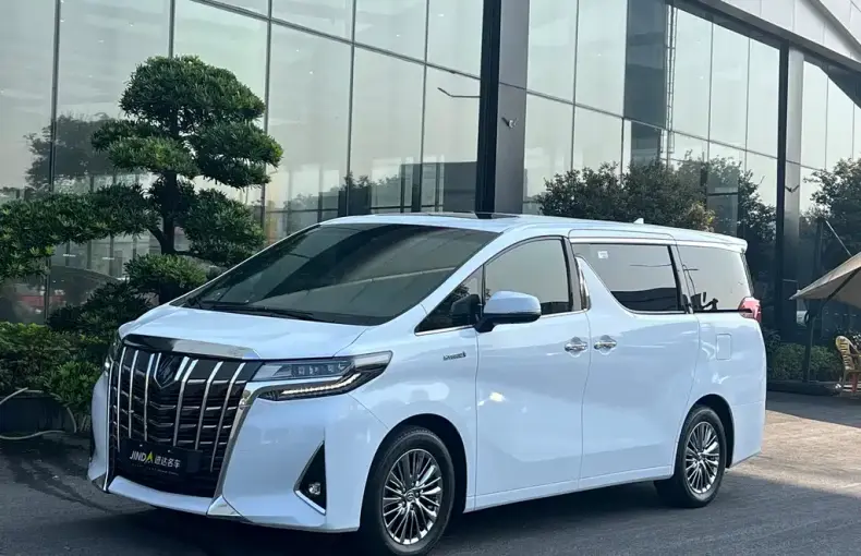 Toyota Alphard 2020 из Китая