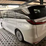 Lexus LM из Китая