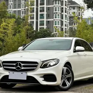 Mercedes-Benz E-Class 2018 184 л.с. — лот 57086052 из Китая