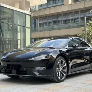 智界 Zhijie S7 2025 из Китая