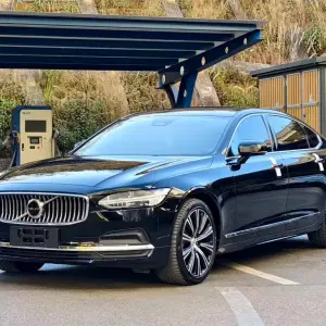 Volvo S90 2023 250 л.с. — лот 57121758 из Китая