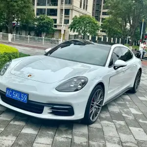 Porsche Panamera 2020 330 л.с. — лот 56793451 из Китая