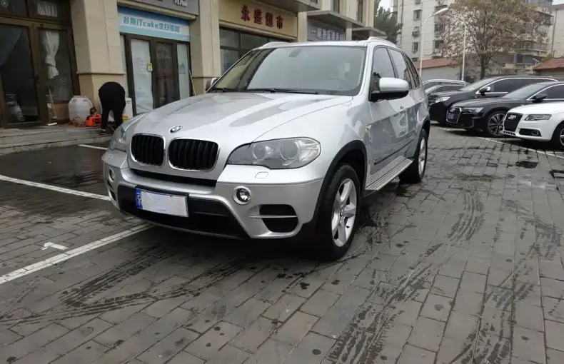 BMW X5 (Import) 2011 из Китая