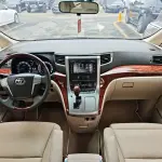 Toyota Alphard 2011 из Китая