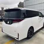 Toyota Vellfire из Китая