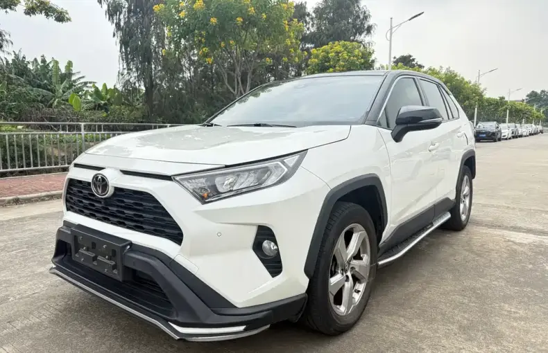 Toyota RAV4 2021 из Китая