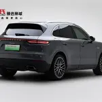 Porsche Cayenne Hybrid 2020 из Китая
