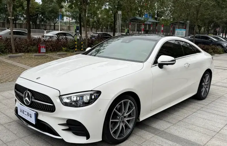 Mercedes-Benz E-Class (Import) 2023 из Китая