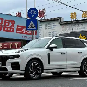 Lynk & Co 09 2022 из Китая