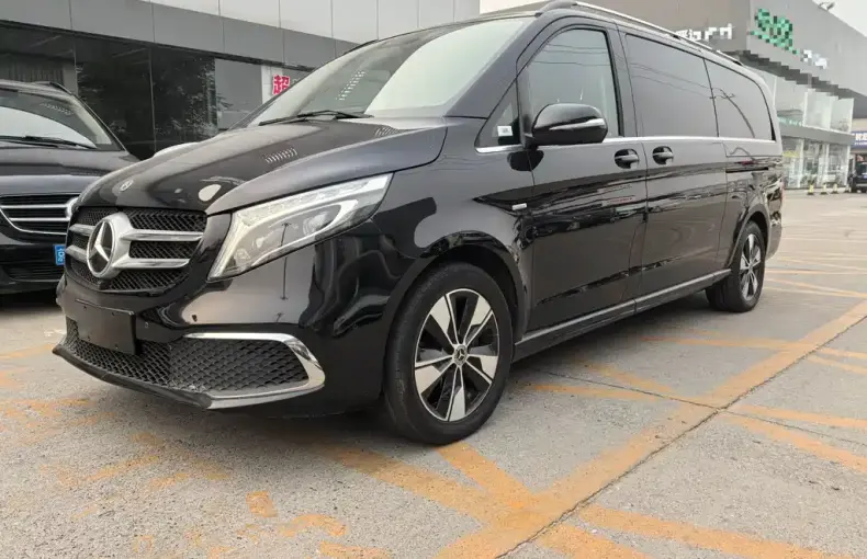 Mercedes-Benz V-Class 2022 из Китая