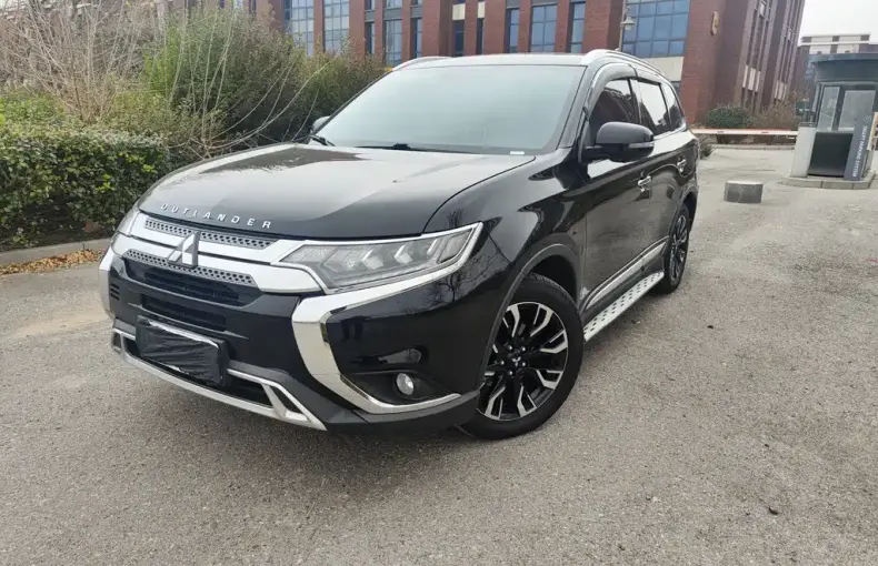 Mitsubishi Outlander 2020 из Китая