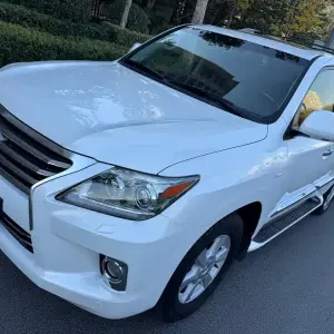Lexus LX 2012 из Китая