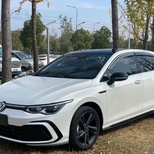 Volkswagen Golf 2021 150 л.с. из Китая