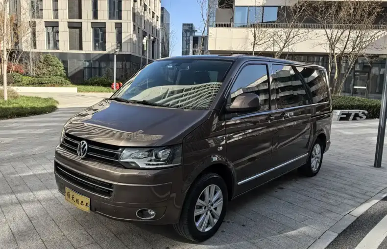 Volkswagen Multivan 2016 из Китая