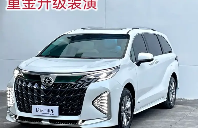 Toyota Sienna 2025 из Китая