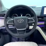 Toyota Sienna 2025 246 л.с. из Китая