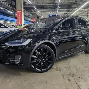 Tesla Model X 2018 лот 56683103 из Китая