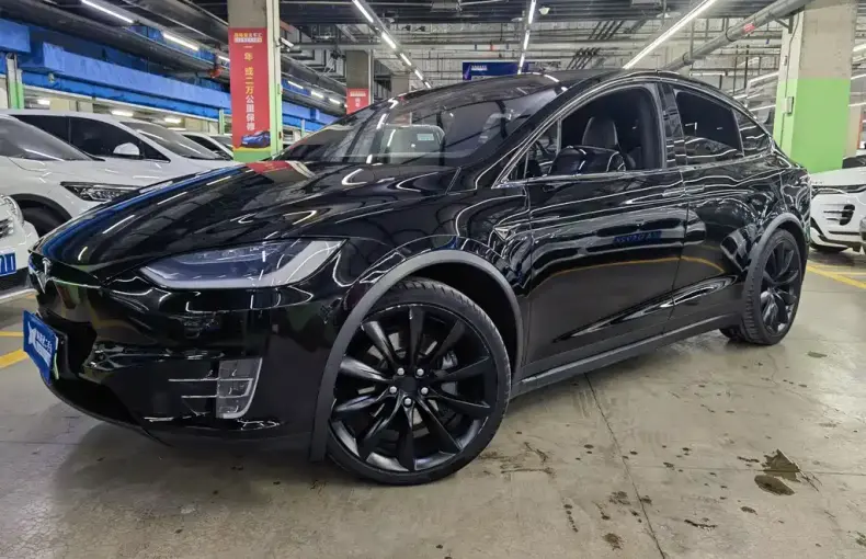 Tesla Model X 2018 из Китая