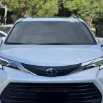 Toyota Sienna 2023 246 л.с. из Китая