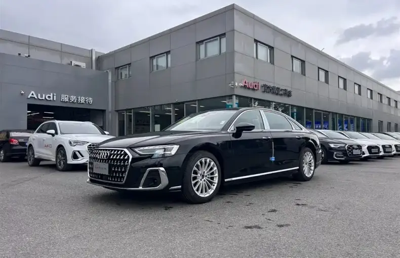 Audi A8 2025 из Китая