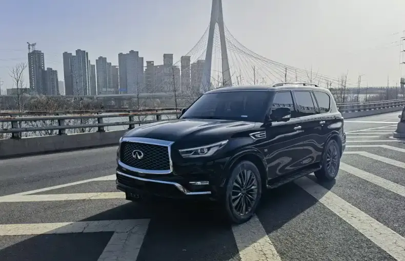 Infiniti QX80 2019 из Китая