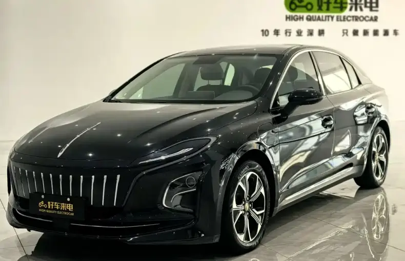 Hongqi Hongqi E-QM5 2023 из Китая