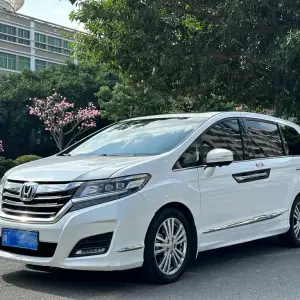 Honda Elysion 2019 из Китая