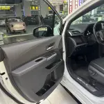 Toyota Sienna 2024 246 л.с. из Китая