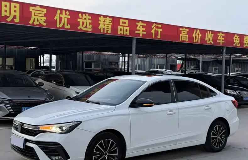 Roewe i5 2022 из Китая
