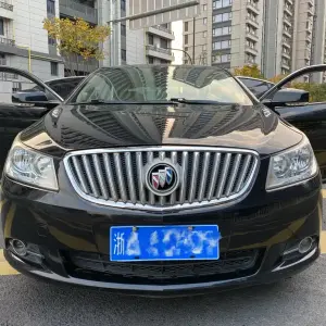 Buick LaCrosse 2011 из Китая