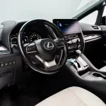 Lexus LM 2022 163 л.с. из Китая