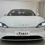 智界 Zhijie S7 из Китая